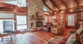 Redwood Lake Cabin - 9