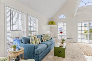 Barefoot Cottage - Atlantic Beach - 6