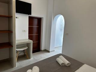 Niabelo Villa - Kamari - 8
