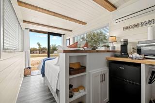 New The Perry Cozy Container Home - Fredericksburg - 3