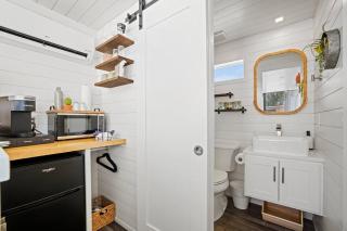 New The Saguaro-Tiny Shipping Container Home - Fredericksburg - 9