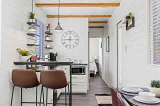 New! The Texas Longhorn-Luxury Container Home - 4