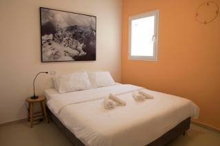 Two Bedrooms Balcony and shelter - Family Apartment - Port & Beach TLV - Tel Aviv - 1