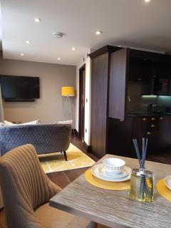 The Queens Head, Parkside Apartment 4 - 5