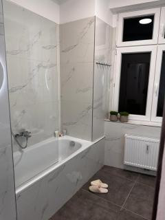 Riverside Apartment - 6