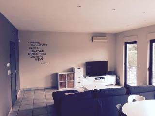 Vakantiehuis Villa 1 - 11 beds, 17p, 2 Bath-, 1 Livingroom - Houthalen-Helchteren - 2