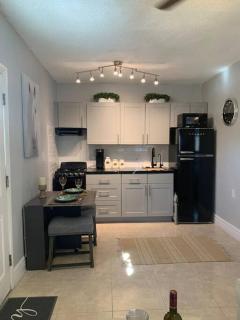 Hideaway in the Heart of Phoenix with POOL - Phoenix - 2