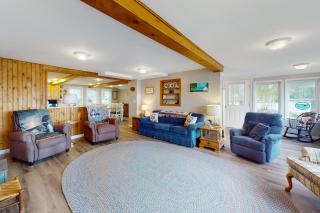 Cobbossee Hideaway - 5