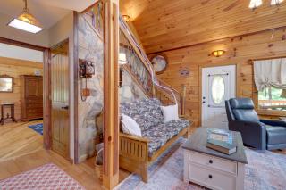 Lakewood Lodge Escape with Fire Pit - Hiwassee - 3