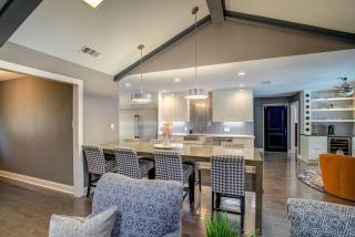 Beautiful 4 bedroom home with Pool, Hot Tub & More - 1