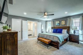 Beautiful 4 bedroom home with Pool, Hot Tub & More - 7