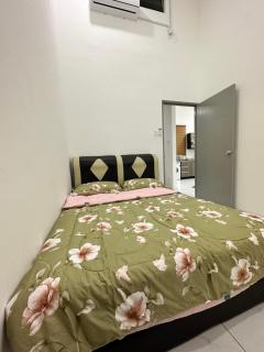 Aisy Guest House - MUSLlM Only - Kangar - 2