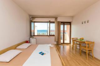 Apartments and Room Andrew - Duće - 1