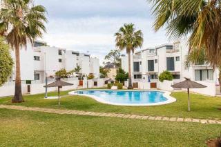 Apartamento Moderno tranquilo con piscina y jardin - 7