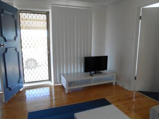 Hardwicke Beach House - Brentwood - 7