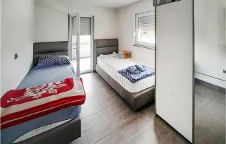 Beautiful Home In Peroj With Wifi - Peroj - 9
