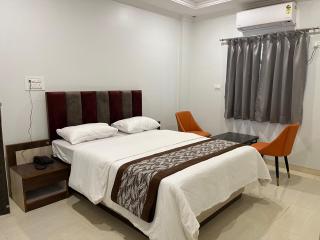 Hotel Jeet Paradise - Phaltan - 4