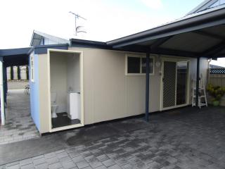 Blue Line Retreat - Unit 5 - Port Vincent - 3