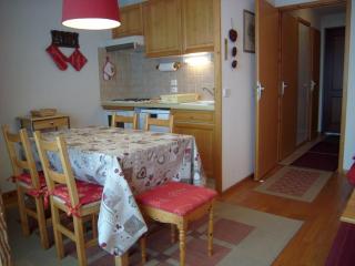 Appartement pour 4 personnes à Crest-Voland, proche des pistes et commerces, avec parking et balcon exposé sud - FR-1-733-35 - 9
