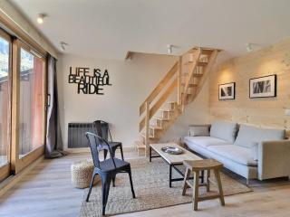 Superbe Duplex Rénové 3* - Lumineux, Skis aux Pieds - 8 Pers, 62m², 5 Pièces, Balcon Sud - FR-1-182-254 - Les Allues - 0