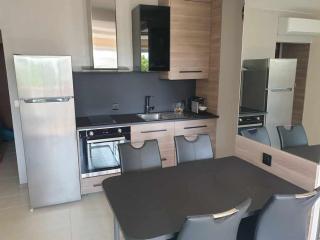 Studio Cabine 4 Pers avec Aperçu Mer, Proche Plage, Terrasse, Parking Privé et Clim à Fréjus - FR-1-226A-158 - Fréjus - 7