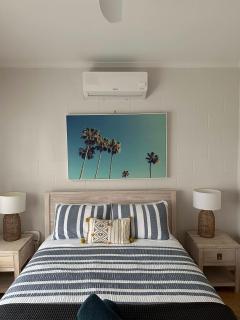 Saltys 4BRM Beachfront WIFI Pet Friendly - Victor Harbor - 3