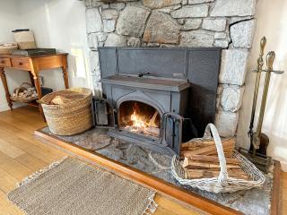 White Shell Cottage - Woodfire & Beachfront - Falmouth - 9