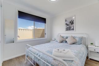 Stylish family home, centrally located. - Thirlmere - 1