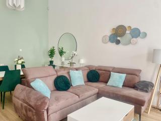 Design Luxury Asboth #FreePrkng - Budapest - 9