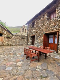 Casa Rural con patio y BBQ en La Vall de Boí - Cardet - 9