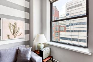 Tribeca 1BR w Gym Doorman Roof deck NYC-54 - 4