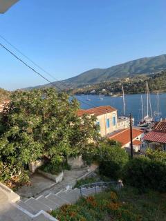 Aggeliki Homes paradosiako nisiotiko - Poros - 8