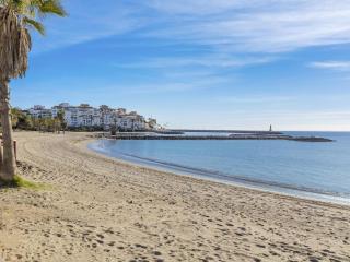 Frontline Mediterranean Escape - Marbella - 4
