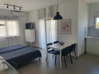 Brodarica Apartment Near the Beach for 4 - Brodarica - 2