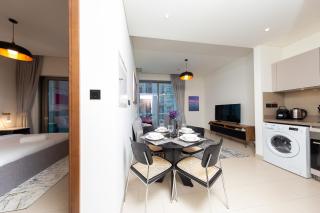 Beautiful 1BR - Close to Downtown with Pool and Gym - Dubai - 3