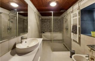 2 Bedroom Awesome Home In Labin - Labin - 2