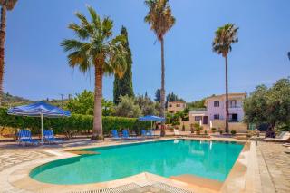Villa Lianolia - Perítheia - 7