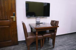 Hayyat Luxury Hotel Suites - Lahore - 6