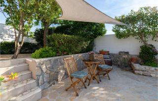 Nice Home In Pridraga With Jacuzzi - Pridraga - 3