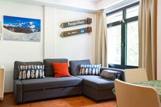 Holidays, Estudio Jara, Gorbea 2 pax - Sierra Nevada - 0