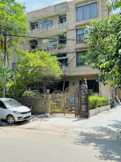 Luxury Home Stay - Lajpat Nagar - 7