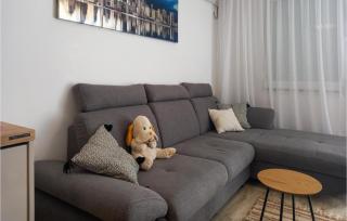 2 Bedroom Stunning Apartment In Zadar - 4