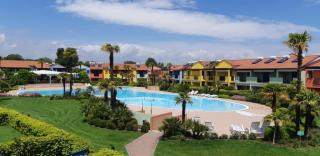 Appartamento con giardino e uso piscina - 0