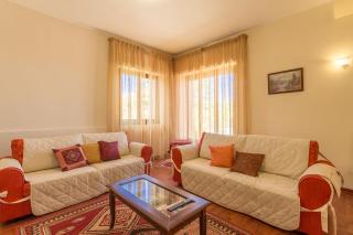 Villa With Volcano View - Happy Rentals - Zafferana Etnea - 2