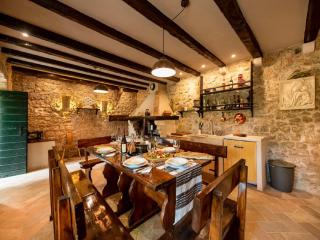 Authentic Stone House Lola - Makarska - 3