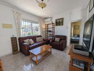 Mediterranean 2 Bedroom Quad House with Com Pool CQ10 - Ciudad Quesada - 8