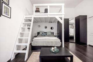 Charming Downtown Hideaway Steps from New York Café! - Budapeste - 5