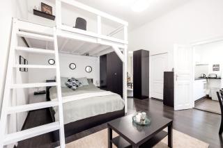 Charming Downtown Hideaway Steps from New York Café! - Budapeste - 4