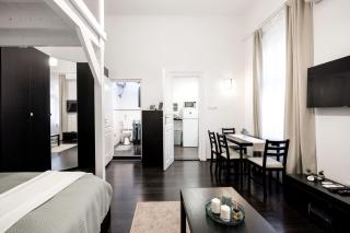 Charming Downtown Hideaway Steps from New York Café! - Budapeste - 8