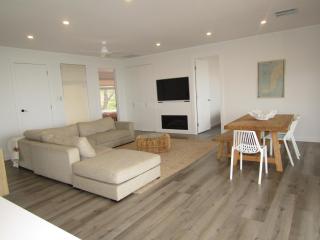 Shane's Shack - Brentwood - 6